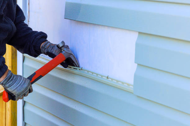 Reliable Emergency Siding Repair contractor in Burlington, NC by Squared Siding